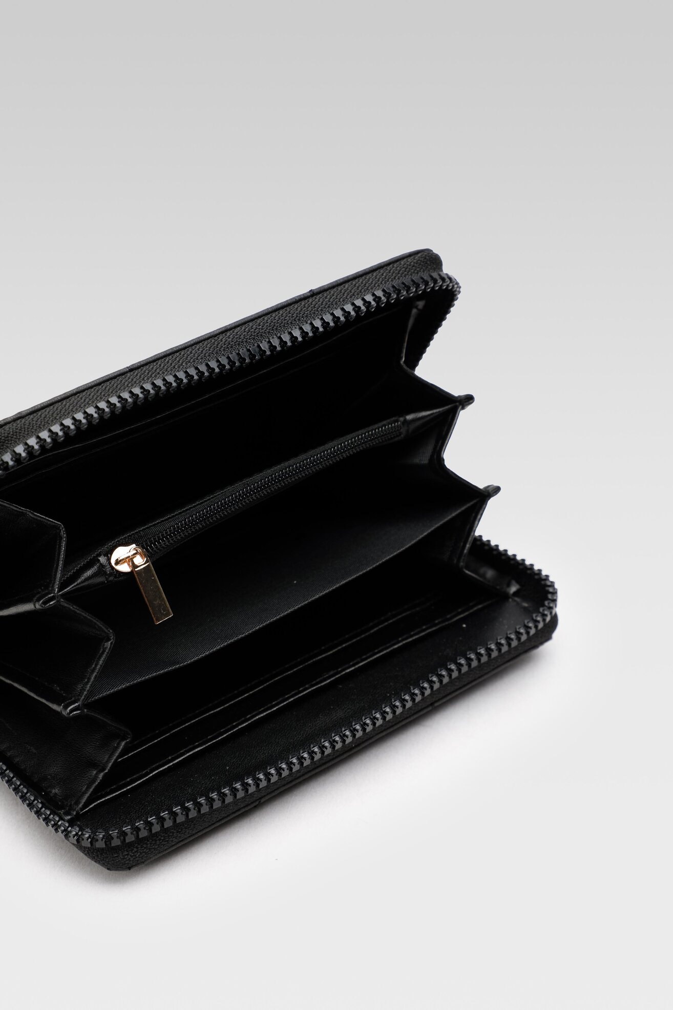 Portfel damski DeeZee 9W1-001-AW22 Czarny