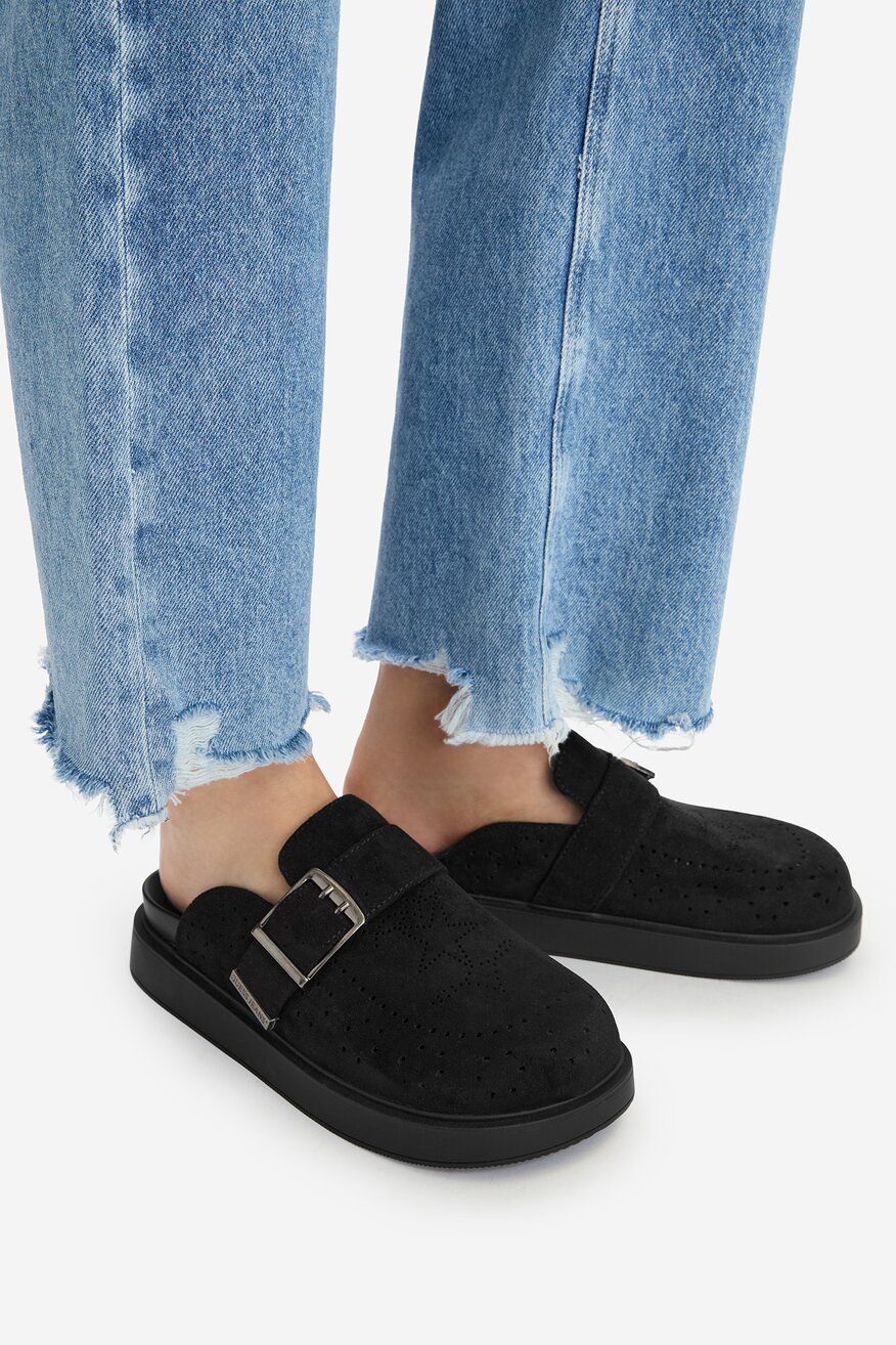 
                GUESS JEANS - Klapki - 5907964043874