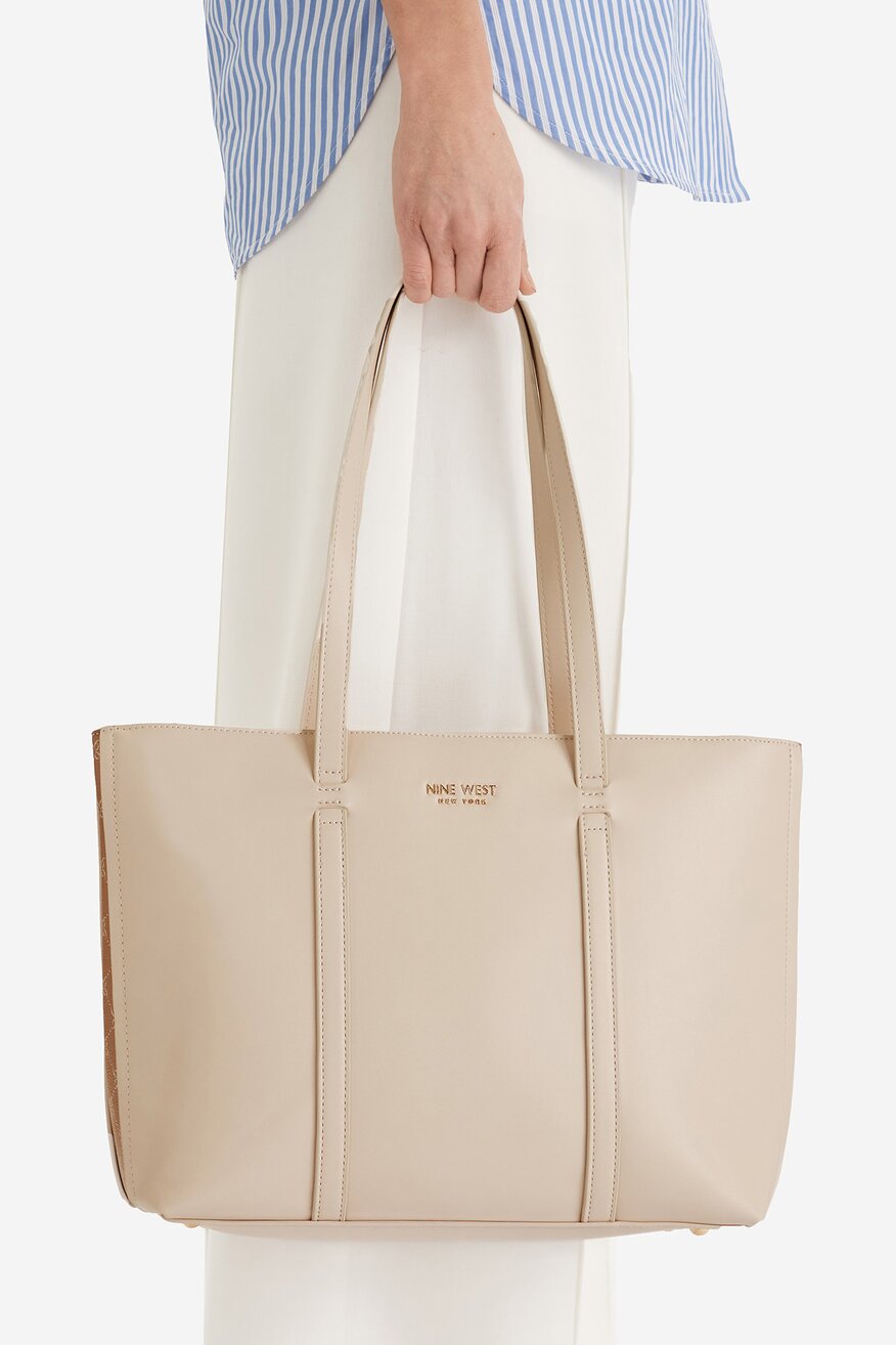 
                Дамска чанта NINE WEST СЛОНОВА КОСТ - 5906751631867