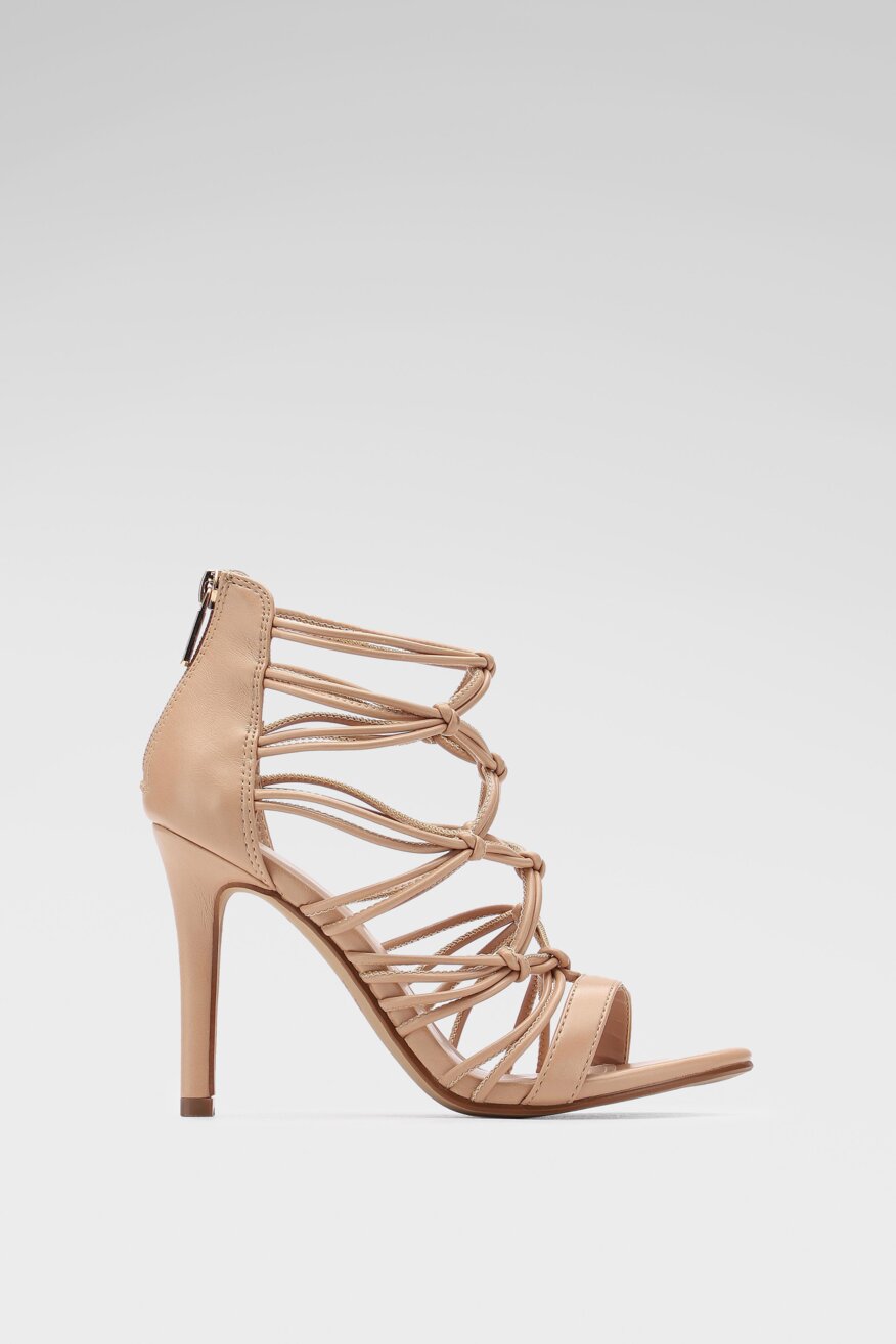 
                Jenny Fairy - Sandały na obcasie rzymianki - 5903698415291