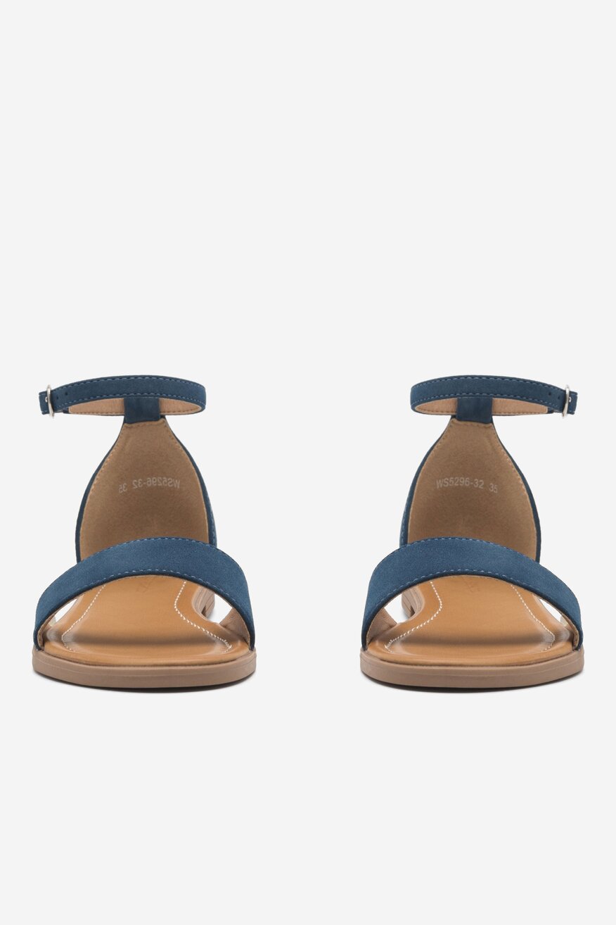 
                Clara Barson - Sandały z zakrytą piętą - 5904862791937