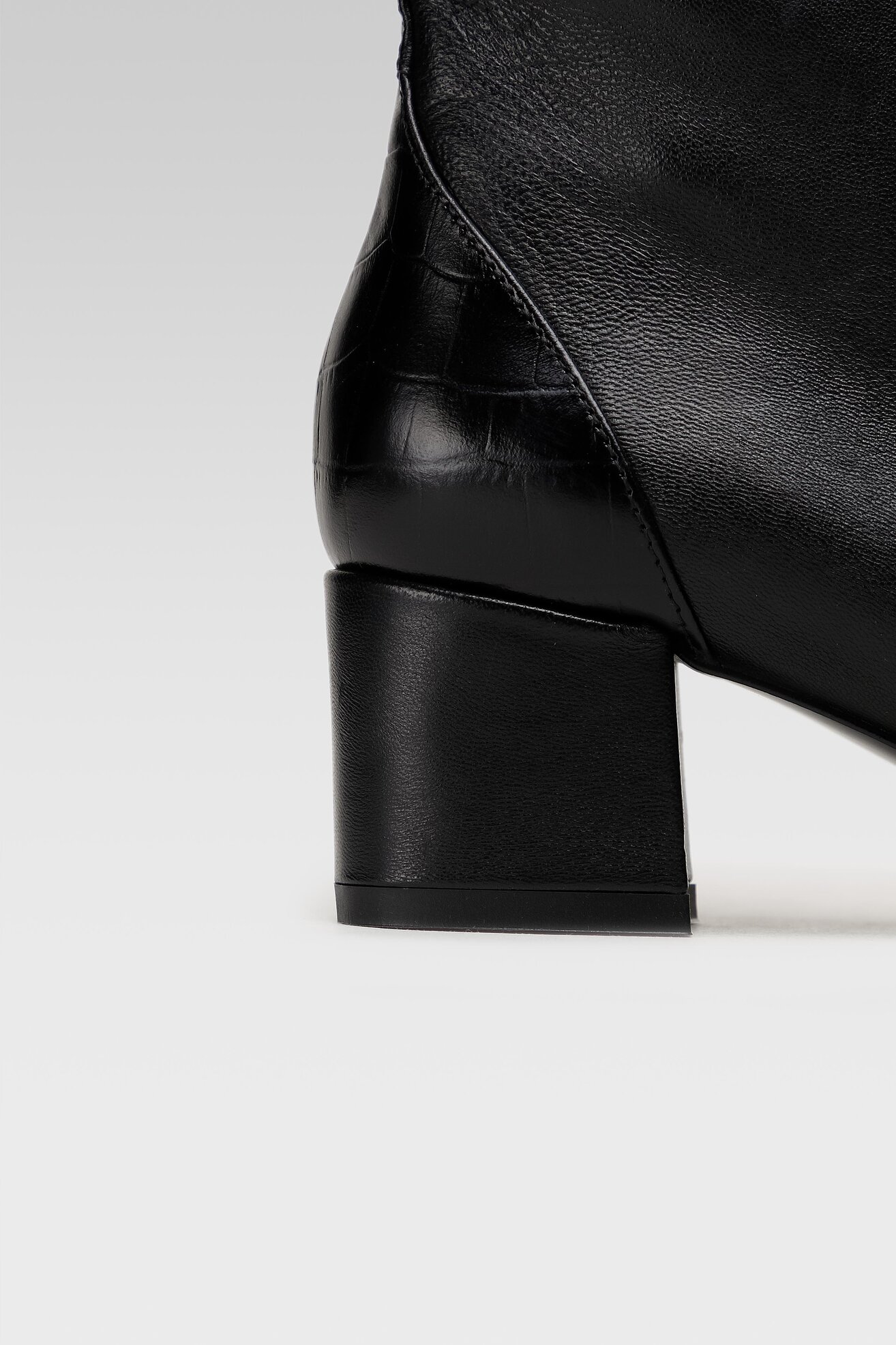 Botki Gino Rossi 0019-02 Czarny