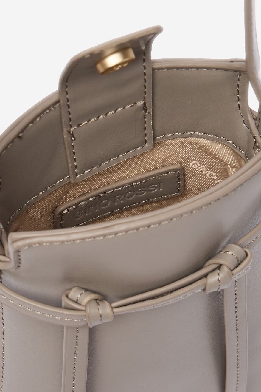 
                Дамска чанта Gino Rossi СИВ - 5906751624951