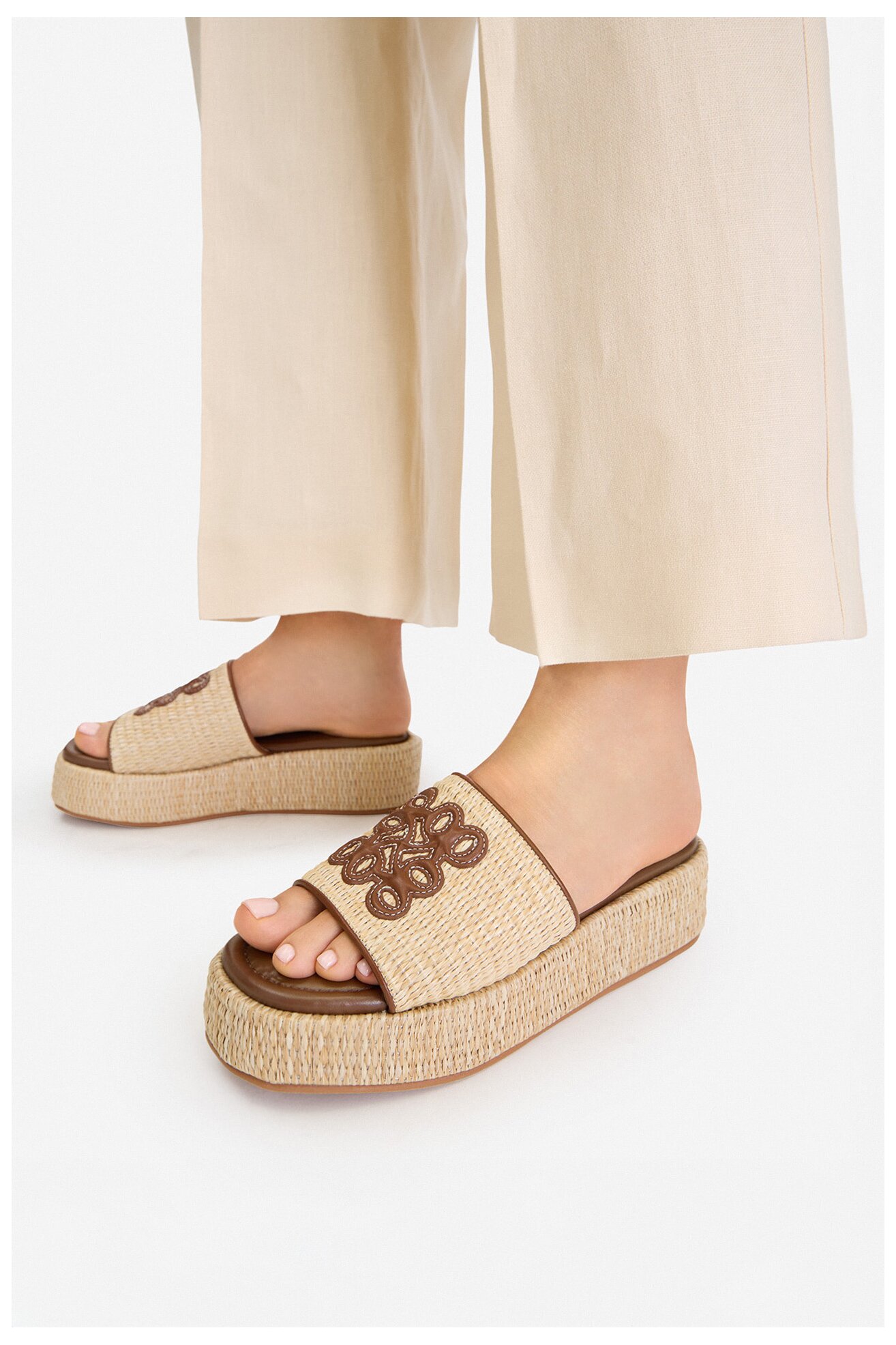 Шльопанець NINE WEST EO-259-8201 БЕЖЕВИЙ