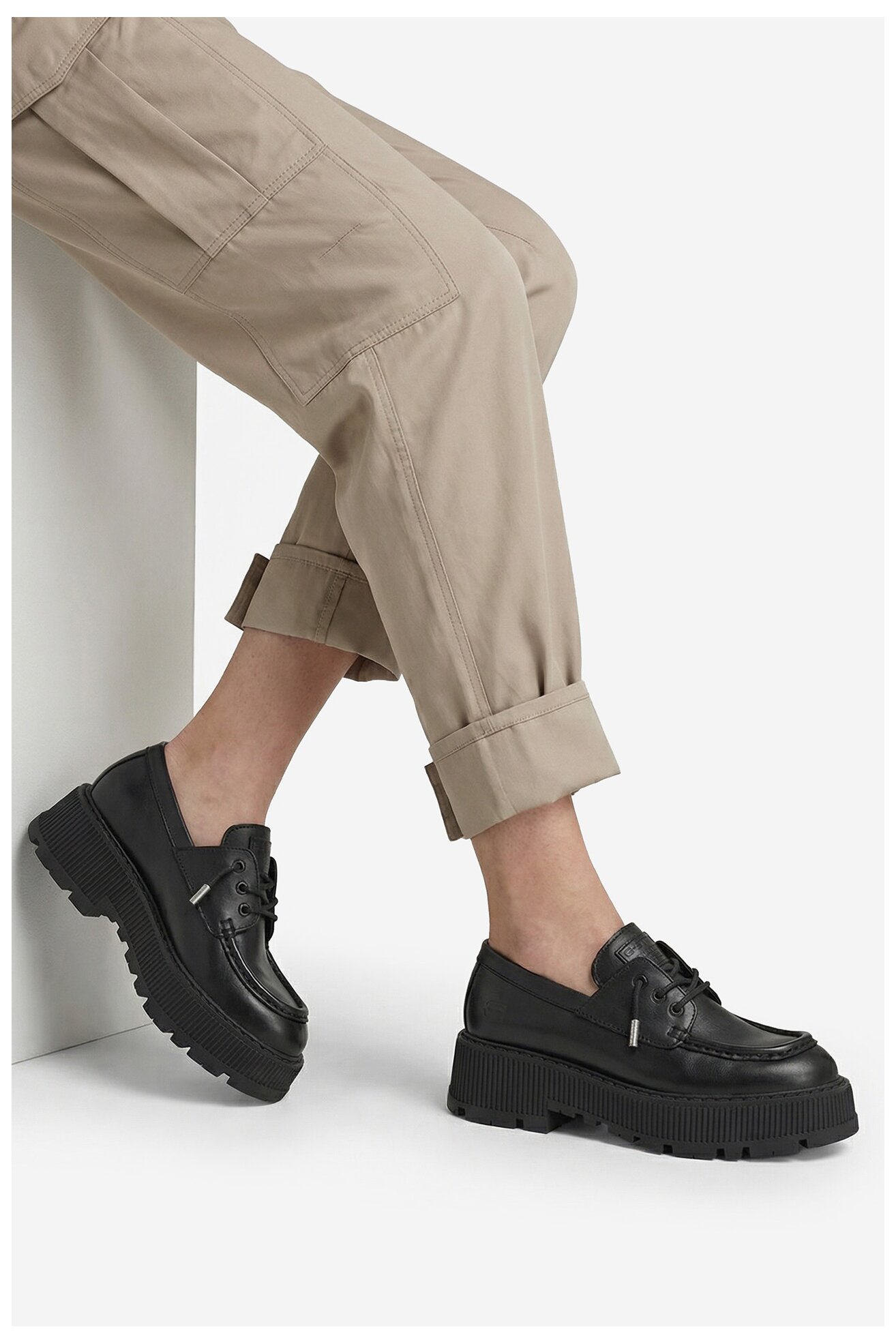 Félcipő G-STAR RAW EO-ELIF-9010-25 FEKETE