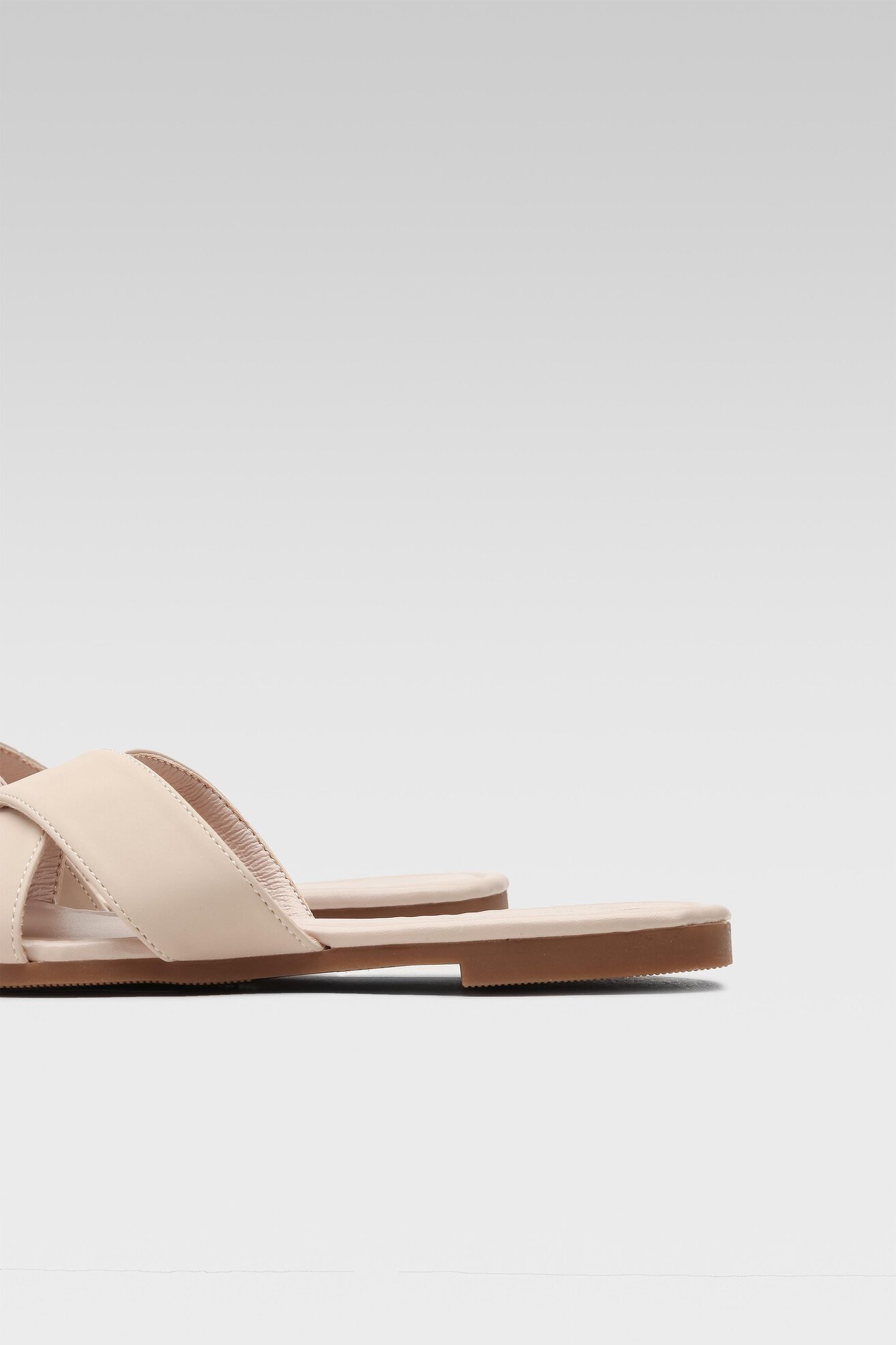 Klapki Bassano WILMA WSS20916-03 Beżowy