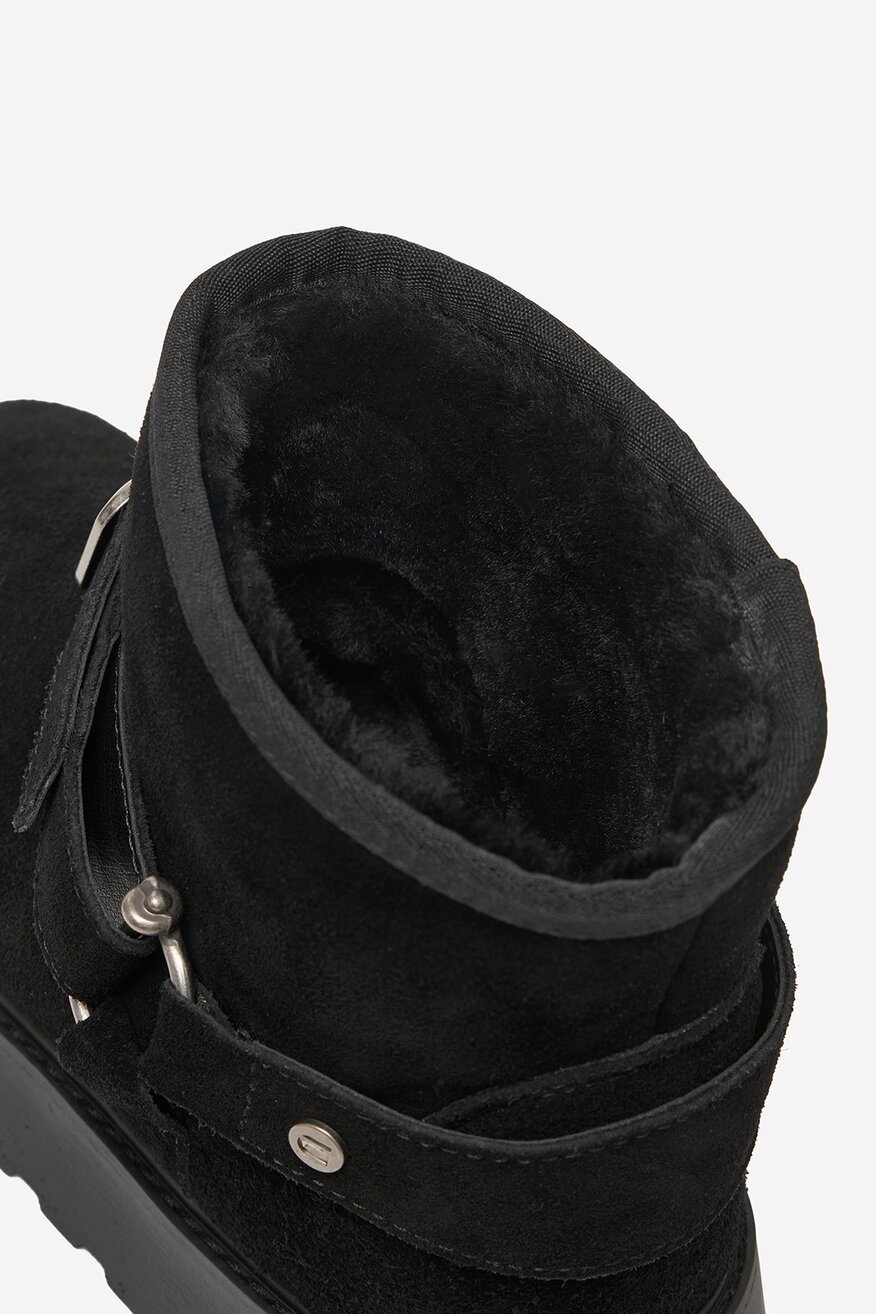 
                Боти G-STAR RAW ЧЕРЕН - 5906751515136