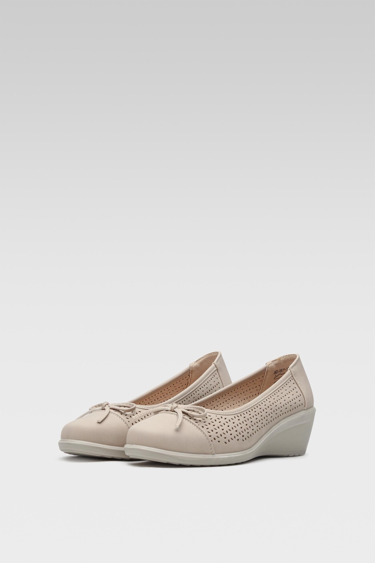 Półbuty Clara Barson JBZI-0511-15 Beżowy