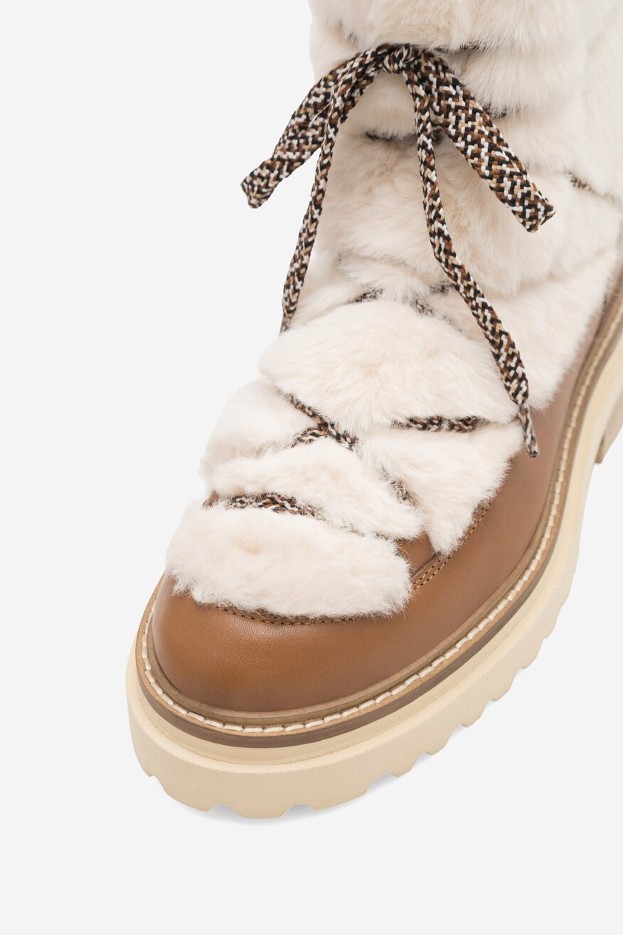 
                Боти Badura КАМЕЛ - 5905588101666