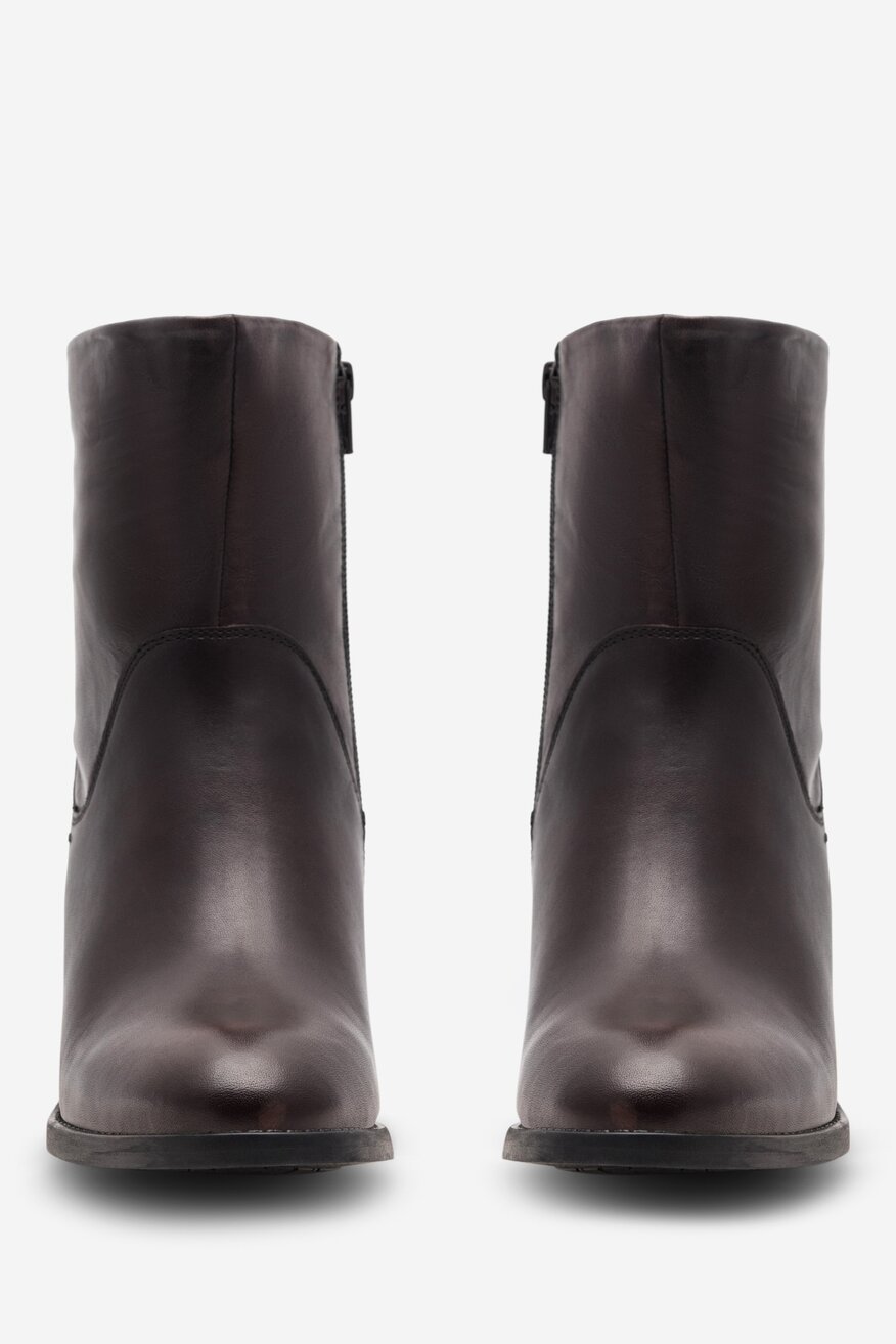 
                Bokacsizma Lasocki BARNA - 5905588086932