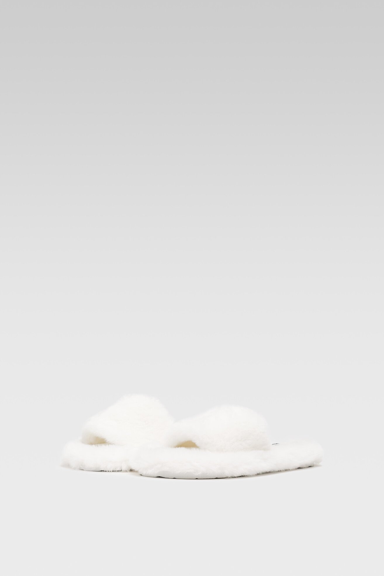 Kapcie DeeZee BZ-X-4001 Biały