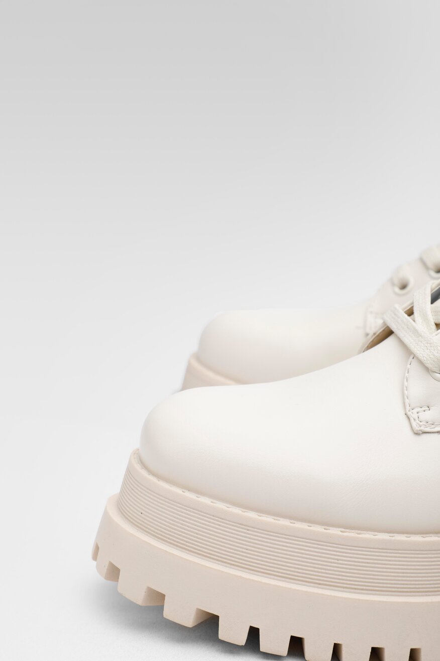 
                DeeZee - Trzewiki na grubej podeszwie - 5904862160320