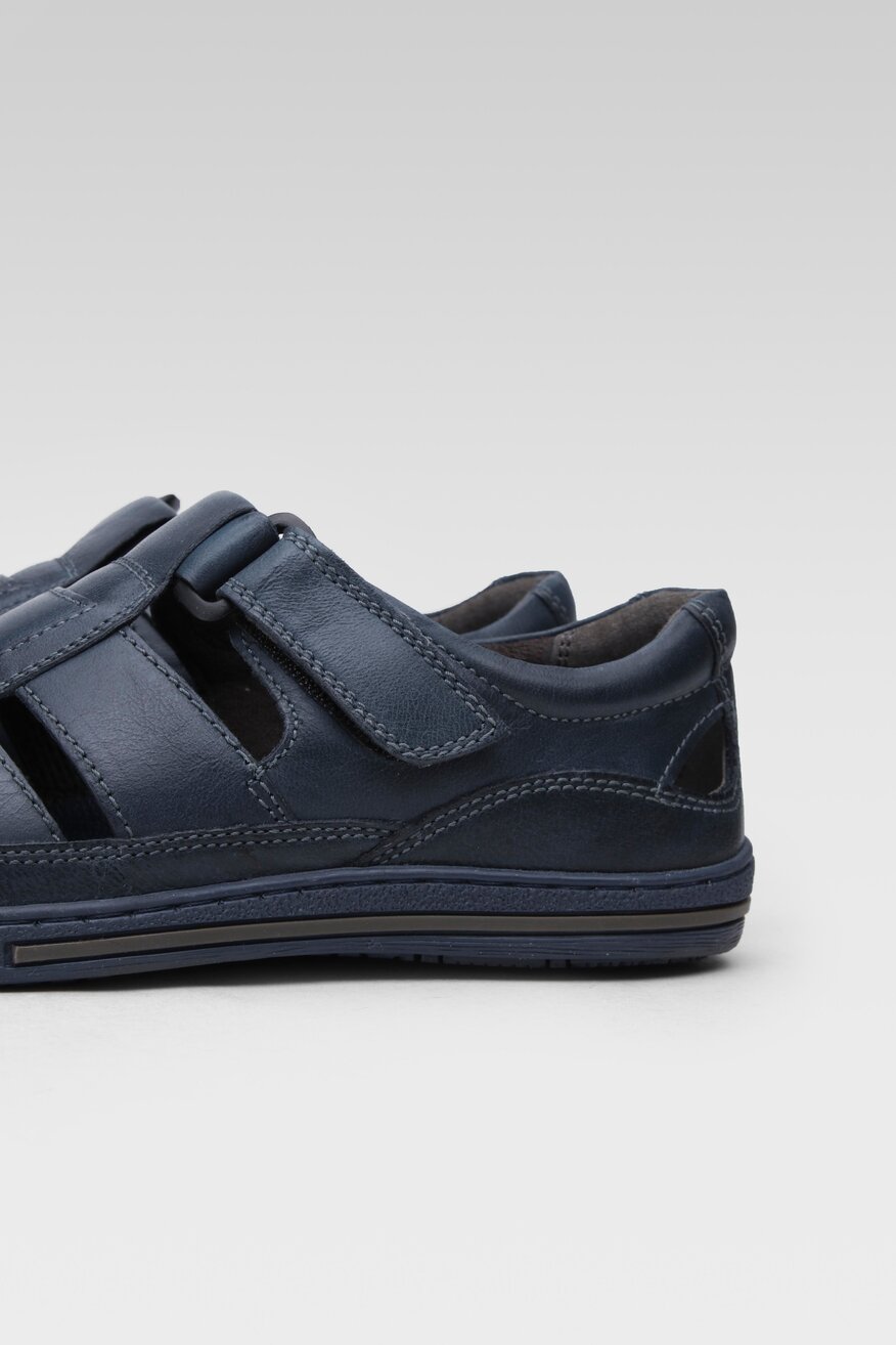 
                Cesare Cave - Skórzane sandały granatowe - 5904862771502