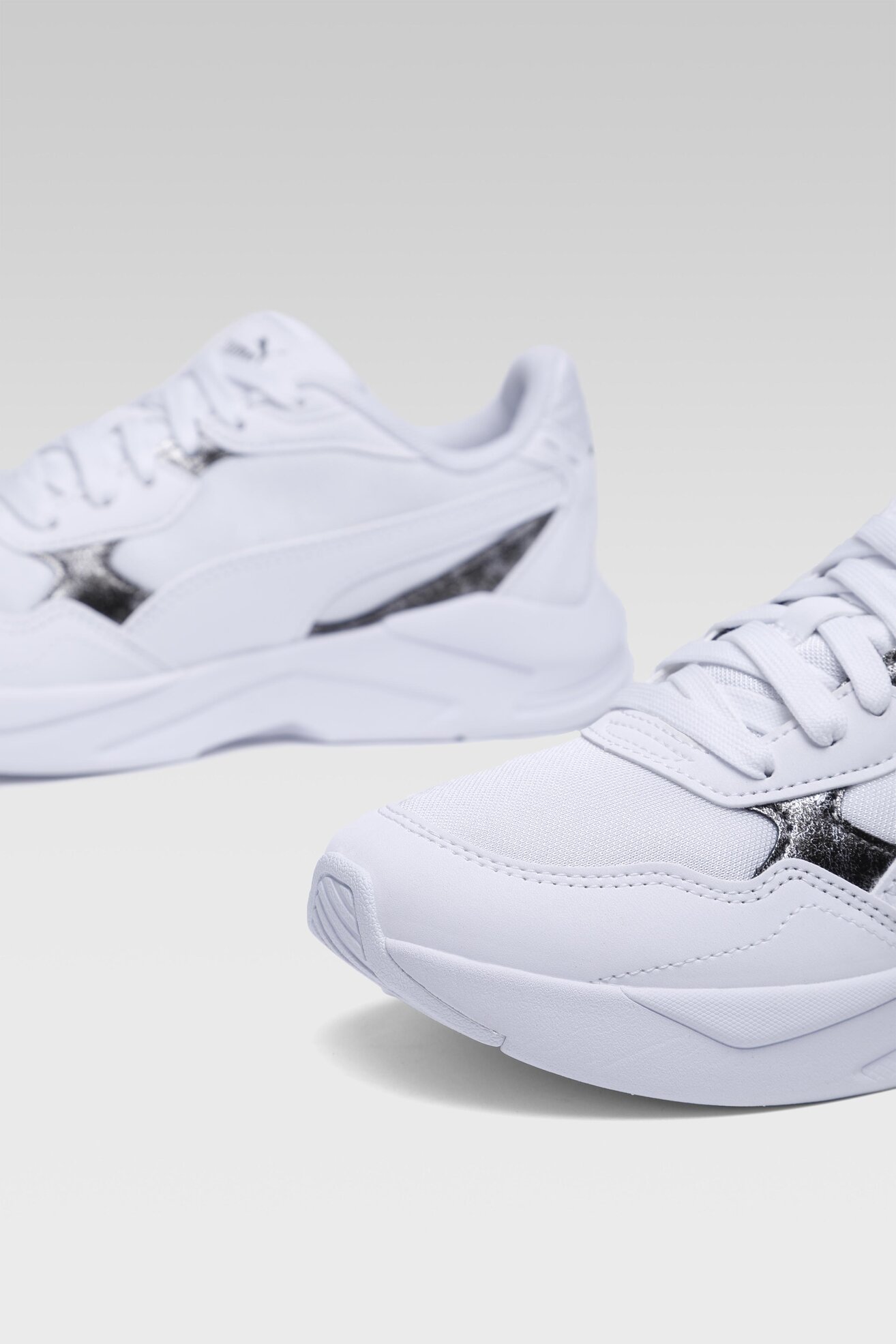 Obuwie sportowe Puma X-RAY SPEED LITE WNS RAW METALLICS 38484801 Biały