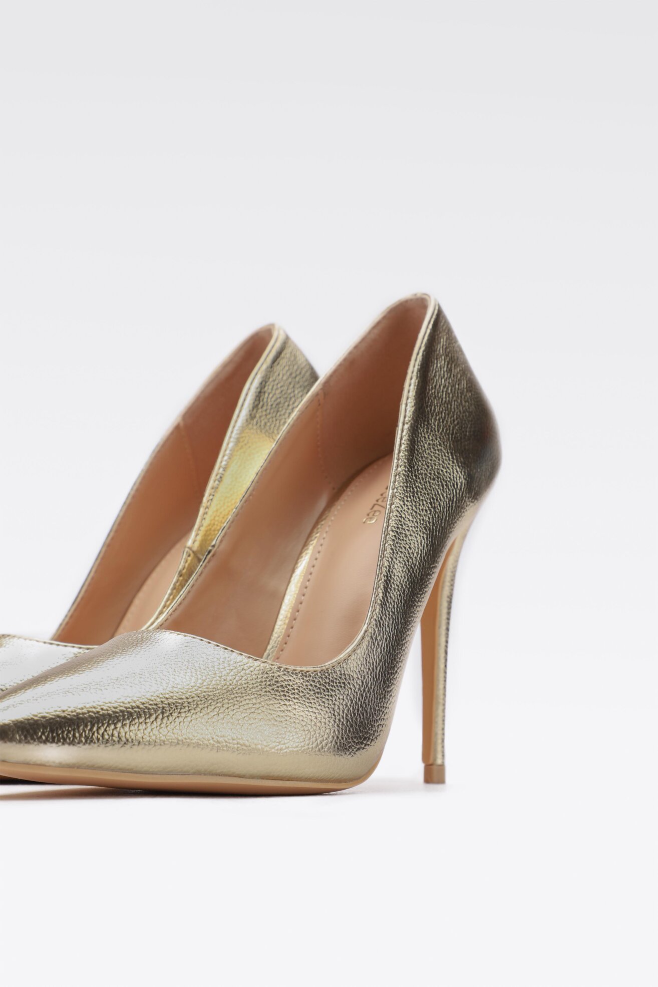 Czółenka DeeZee KL-92831-201 Złoty