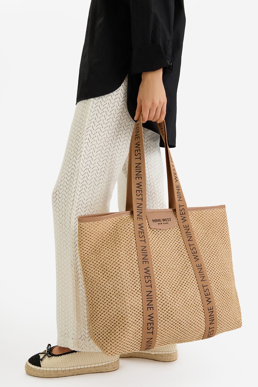 
                Дамска чанта NINE WEST БЕЖОВ - 5906751912324