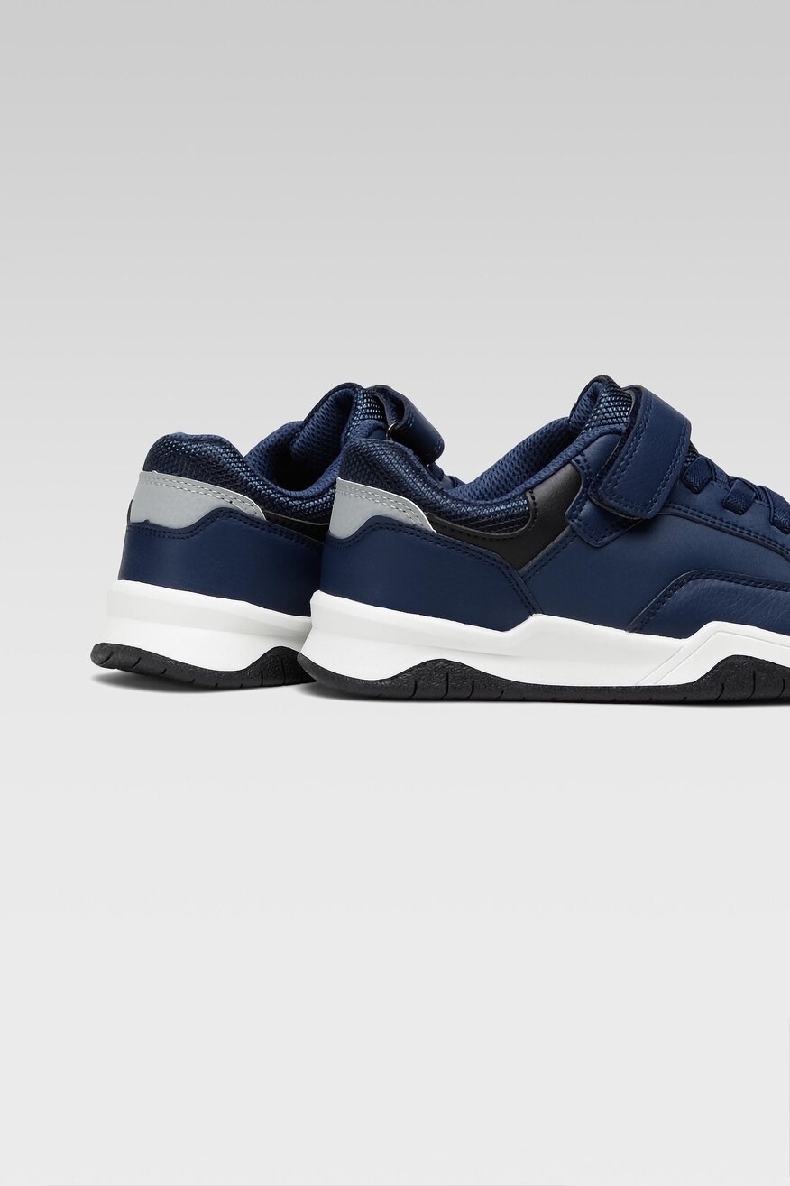 Action Boy - Sneakersy - 5904248859480