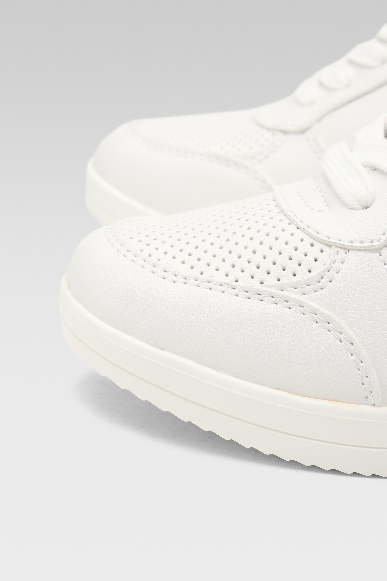 Półbuty Clara Barson WYL1711-20 Biały