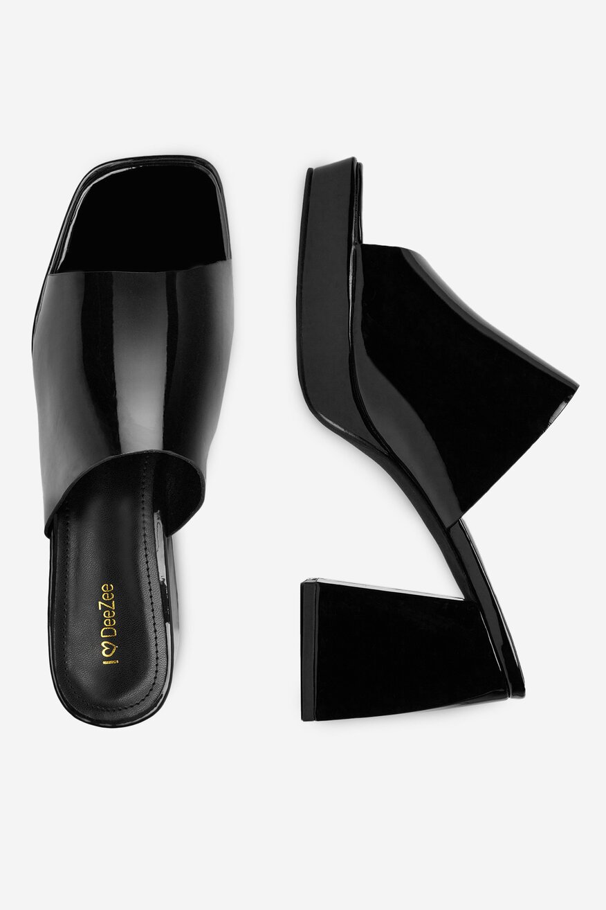 
                Шльопанець DeeZee ЧОРНИЙ - 5904410793123