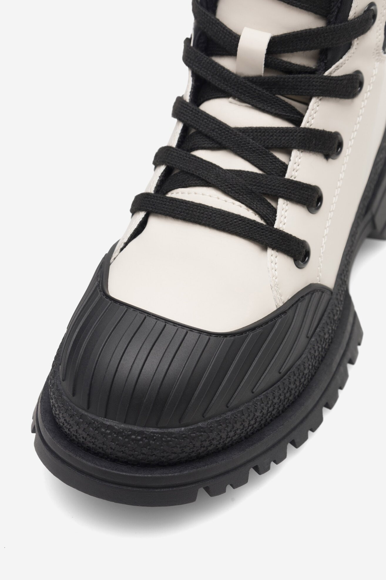 Csizma DeeZee CS6032-04 BÉZS