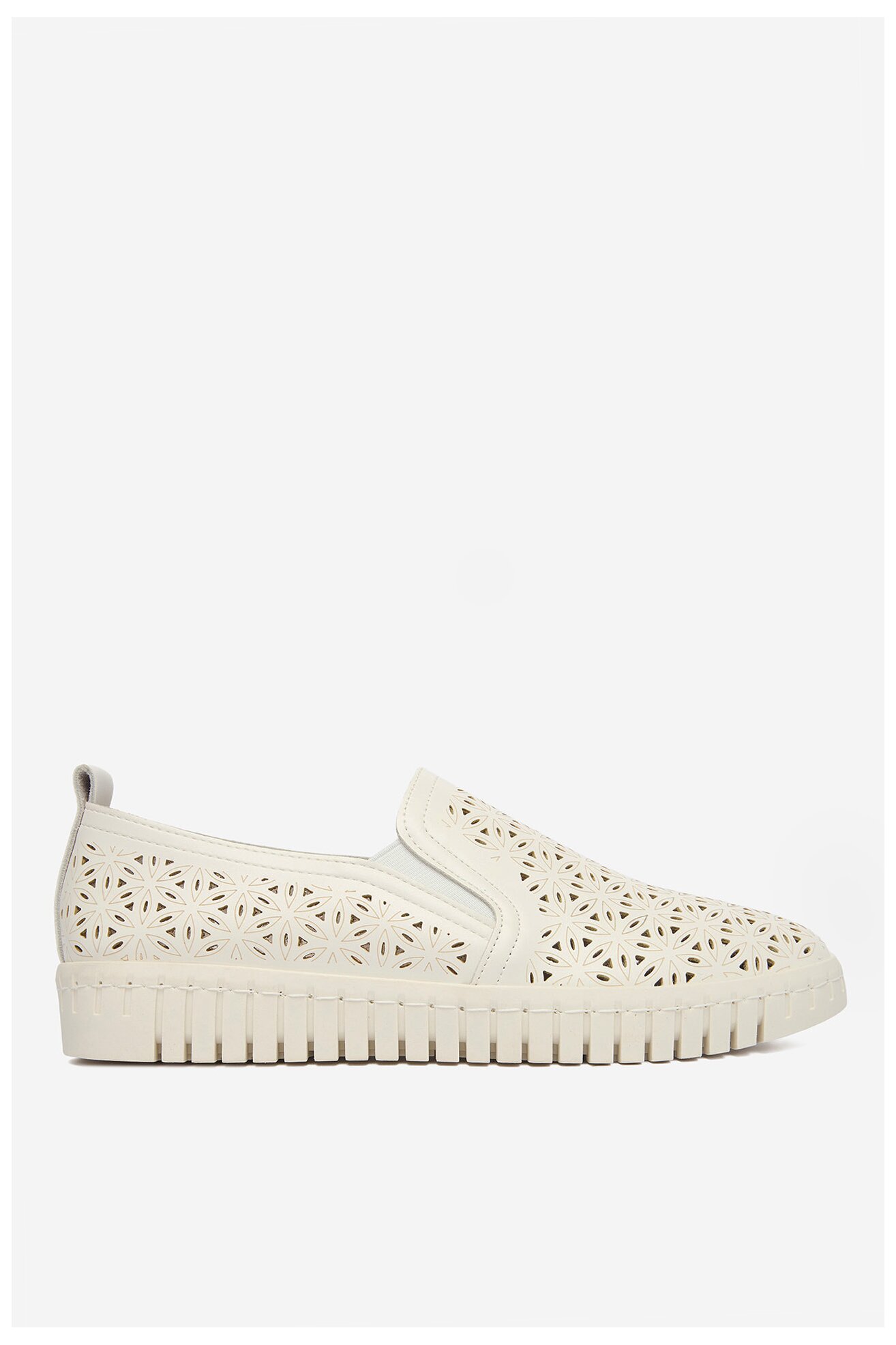 Półbuty Go Soft CEO-CB159-2 Biały