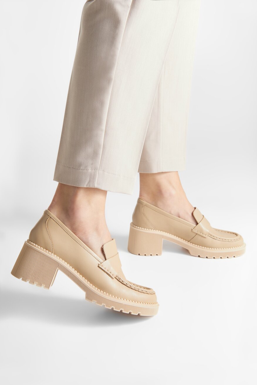 
                Lasocki - Loafersy skórzane na obcasie - 5905588650690