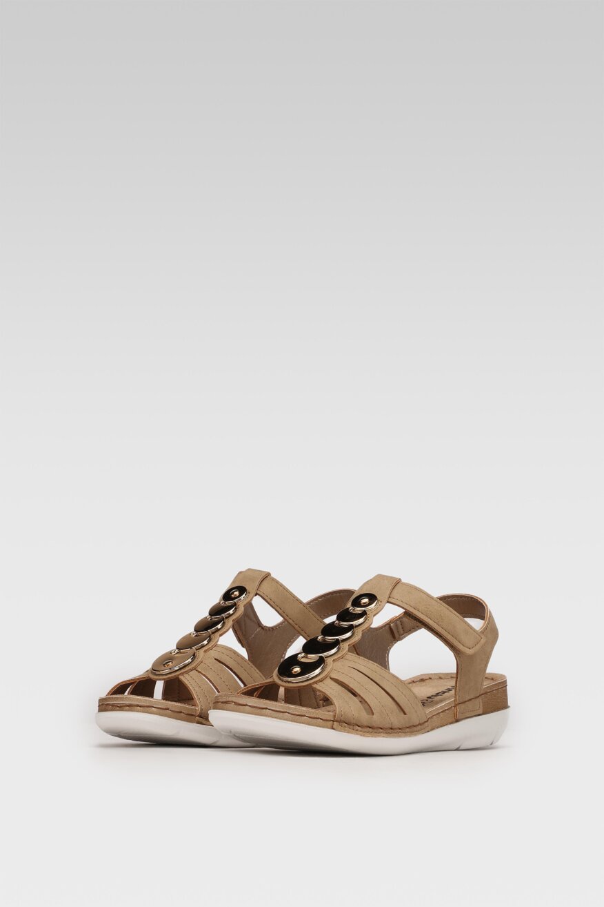 
                Inblu - Sandały z aplikacją beżowe - 5903698500638