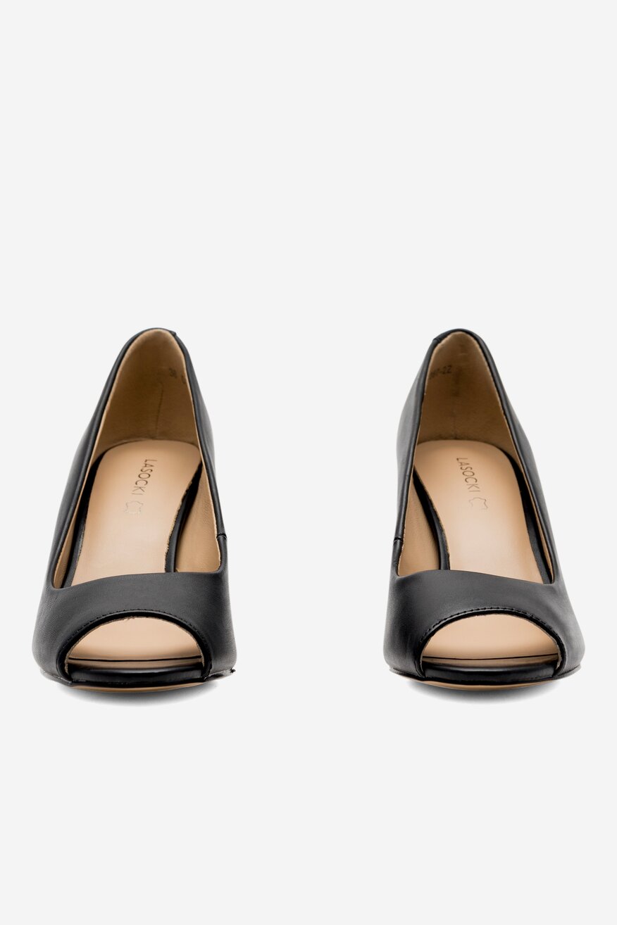 
                Lasocki - Skórzane sandały czarne - 5904862501093