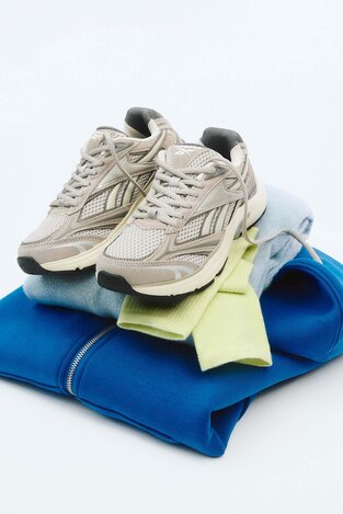 Кросівки спортивні Reebok CEO-BELWAVE AR30278W-SNV БЕЖЕВИЙ