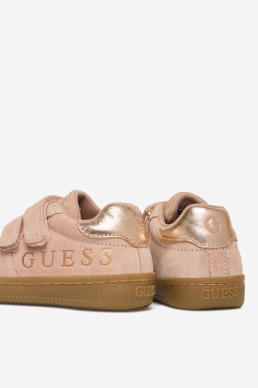 
                Кросівки GUESS СВІТЛО-РОЖЕВИЙ - 5906751803509