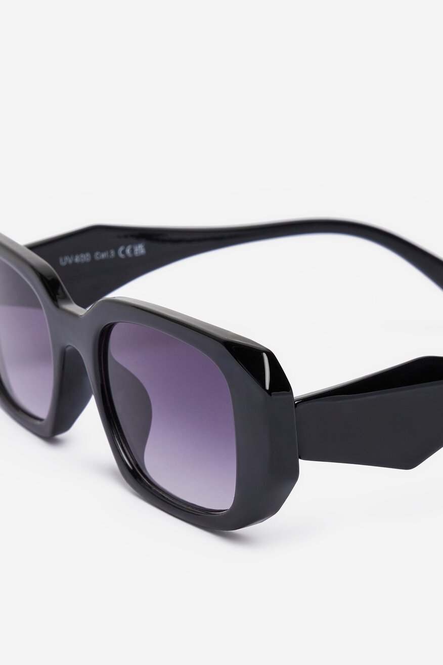 
                Ženske sunčane naočare Jenny CRNA - 5906751000205