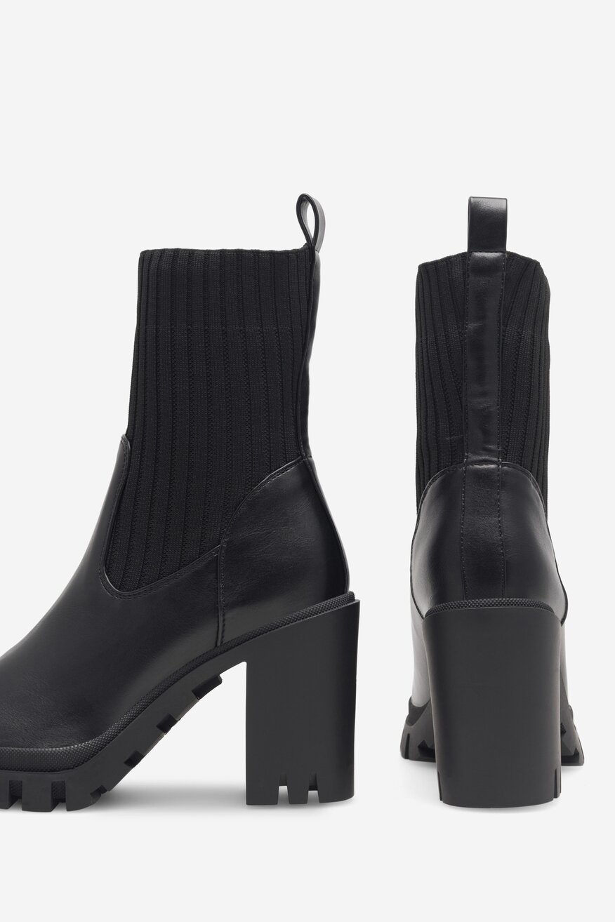DeeZee - Botki na słupku - 5905588100447