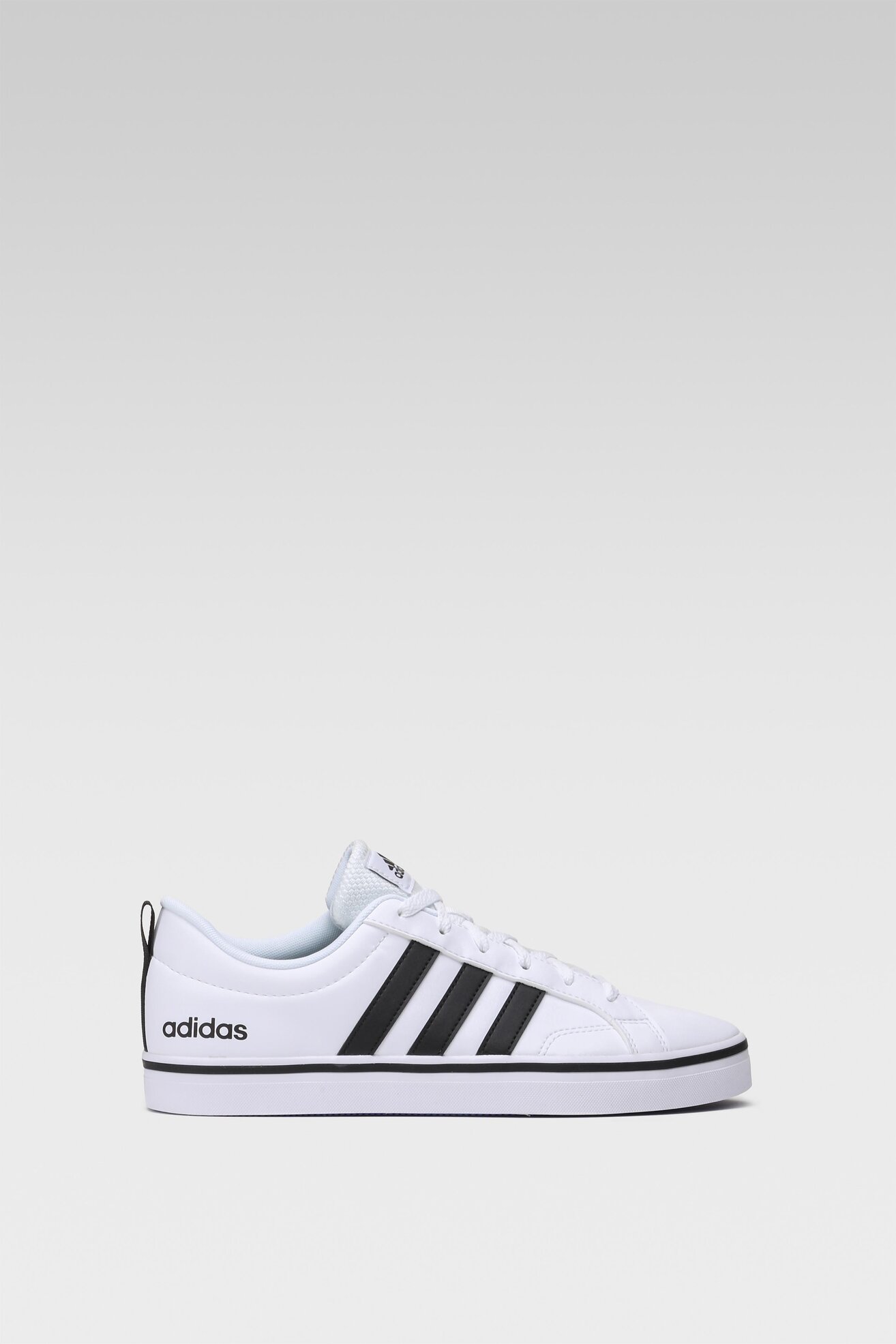 Obuwie sportowe adidas VS PACE 2.0 HP6010. Biały