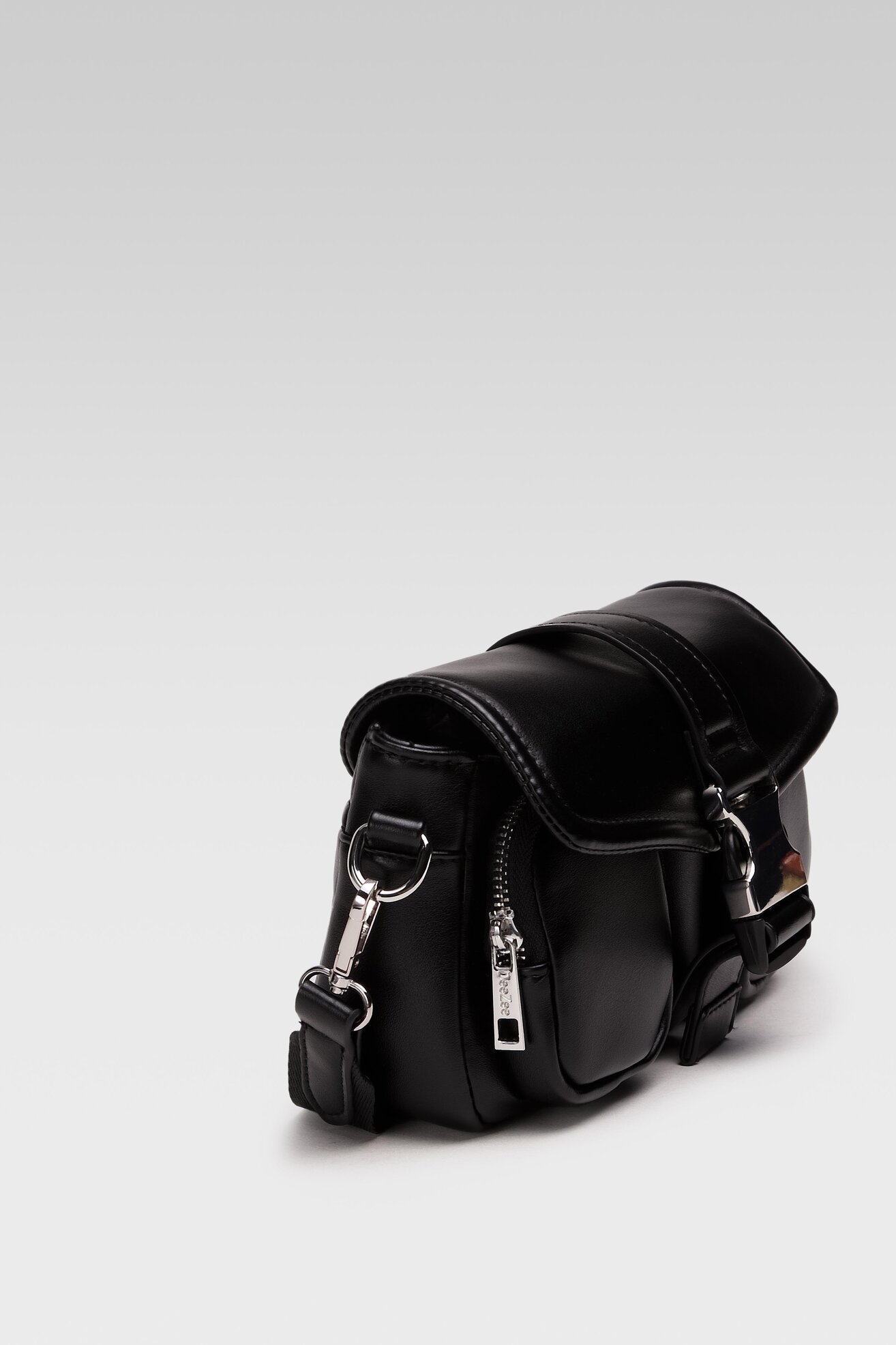 Torebka DeeZee MDR-D-015-02 Czarny