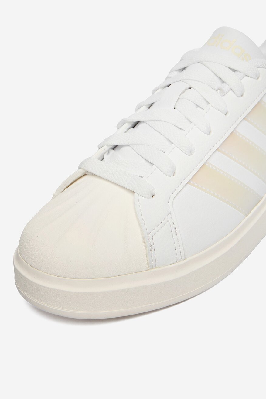 
                Sportska obuća ADIDAS BELA - 5907964053132