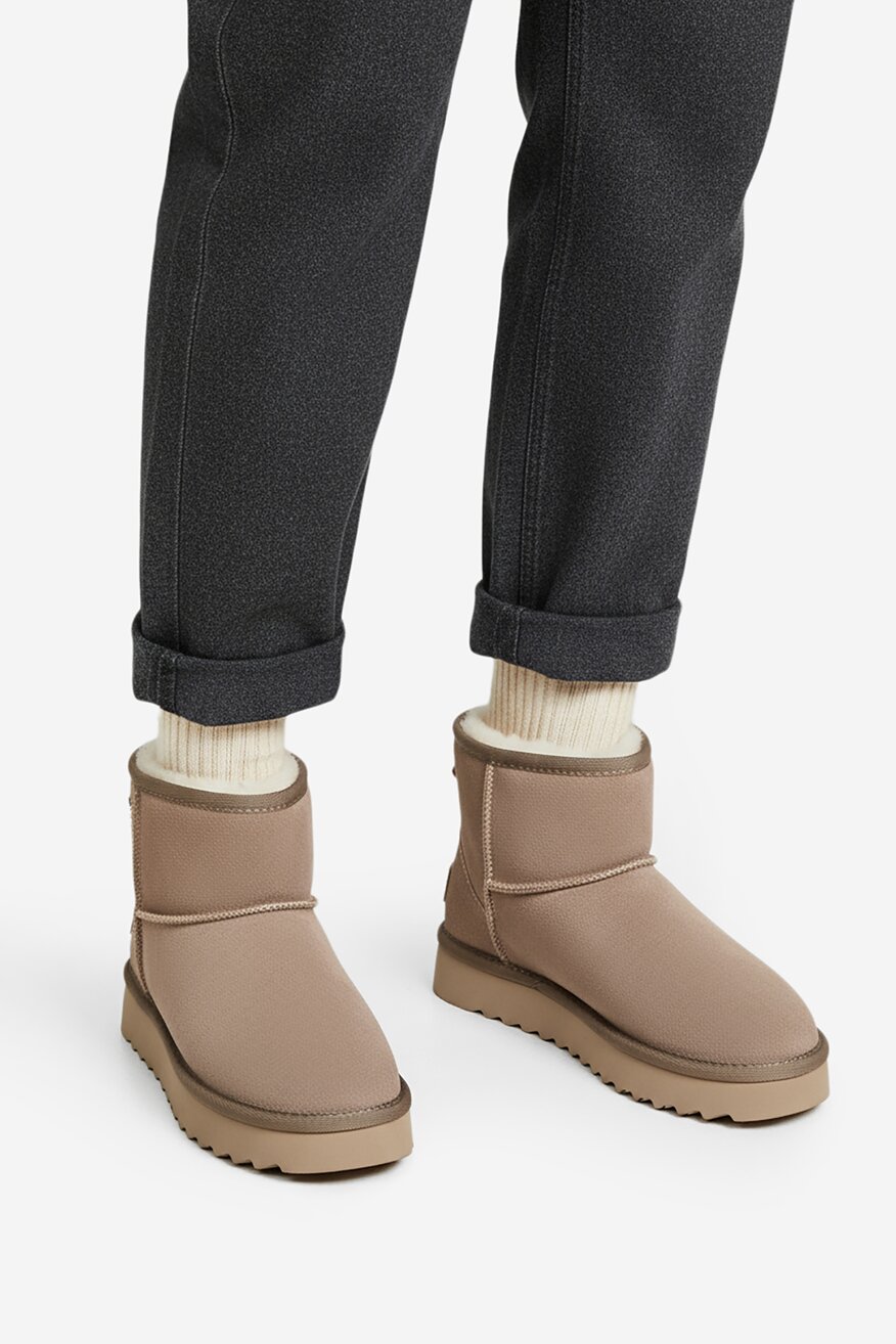 
                Ботильйони NINE WEST БЕЖЕВИЙ - 5906751474624