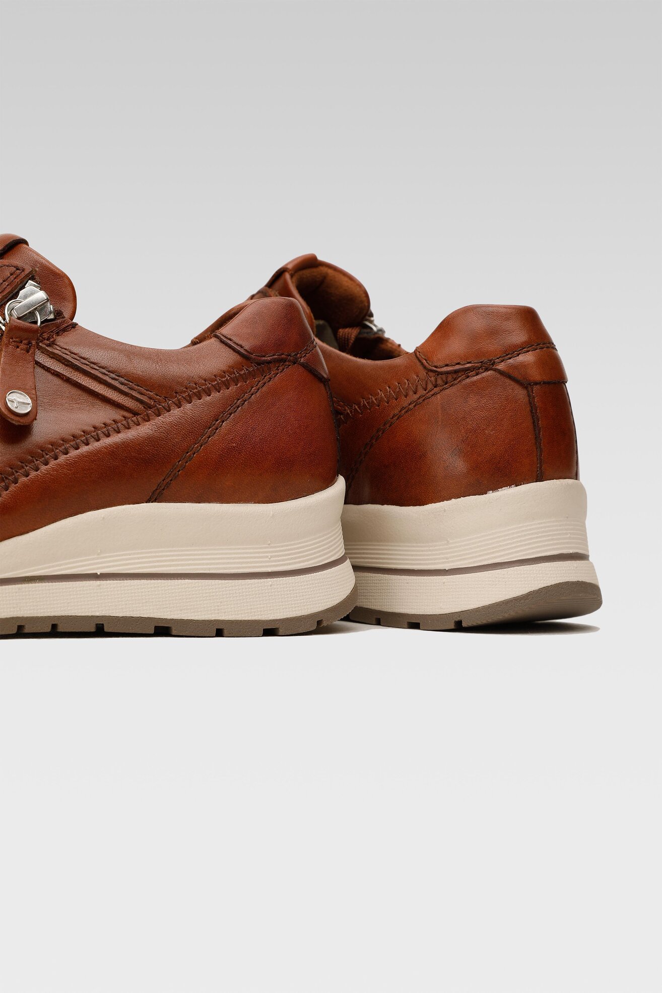 Półbuty Tamaris 1/1-23740/27 Bordowy