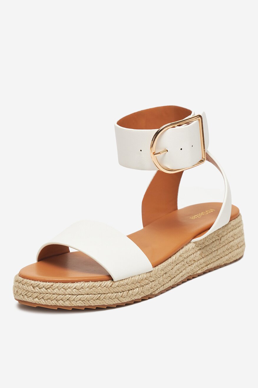 
                Сандали DeeZee БЯЛ - 5904410851014