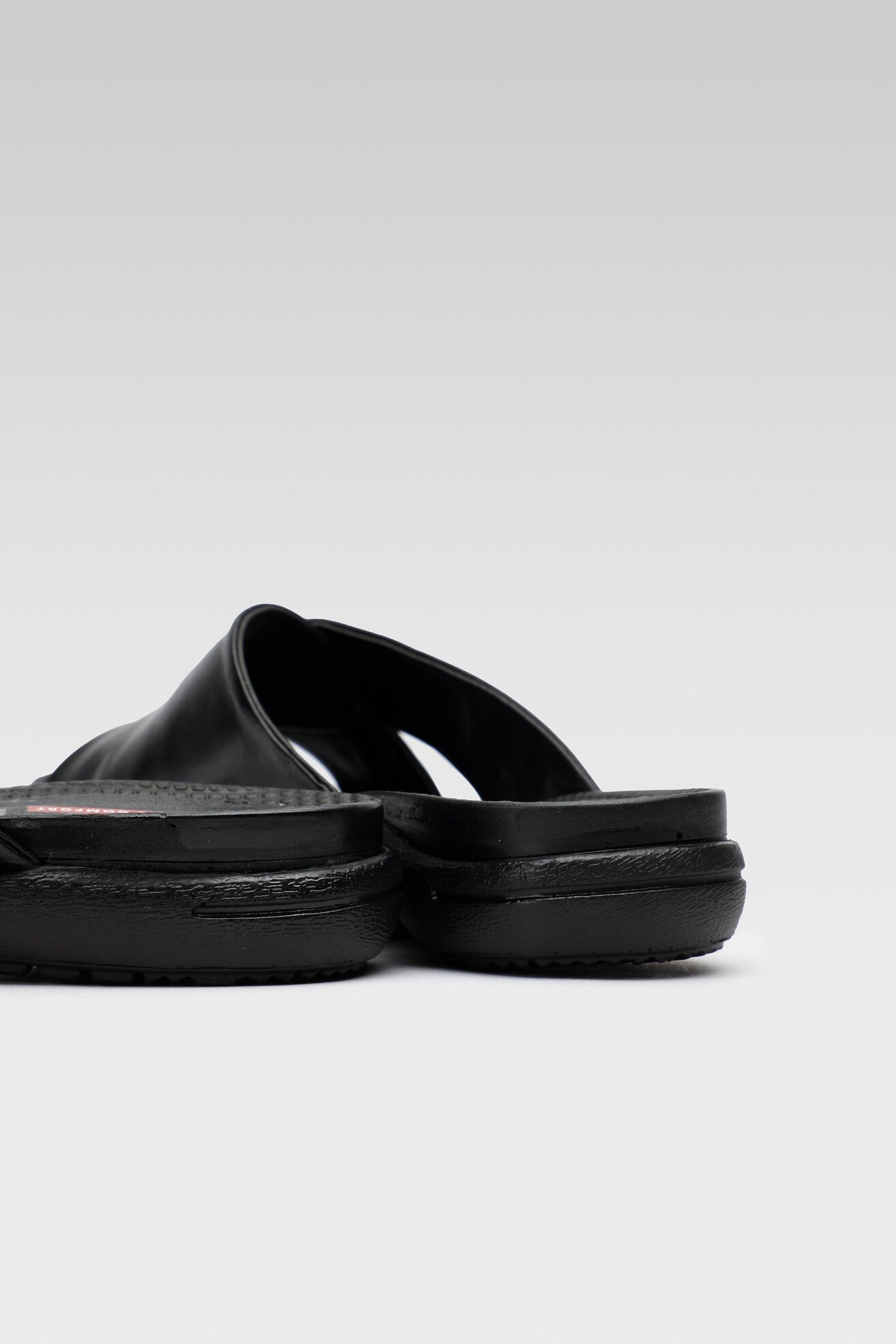 Klapki Go Soft WI16-5702-03 Czarny