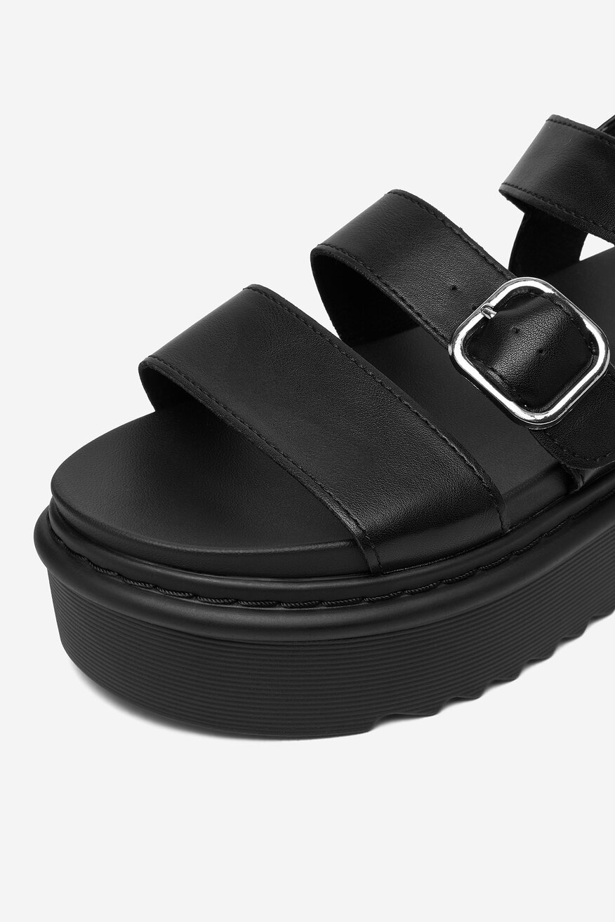 
                DeeZee - Sandały - 5906751857472