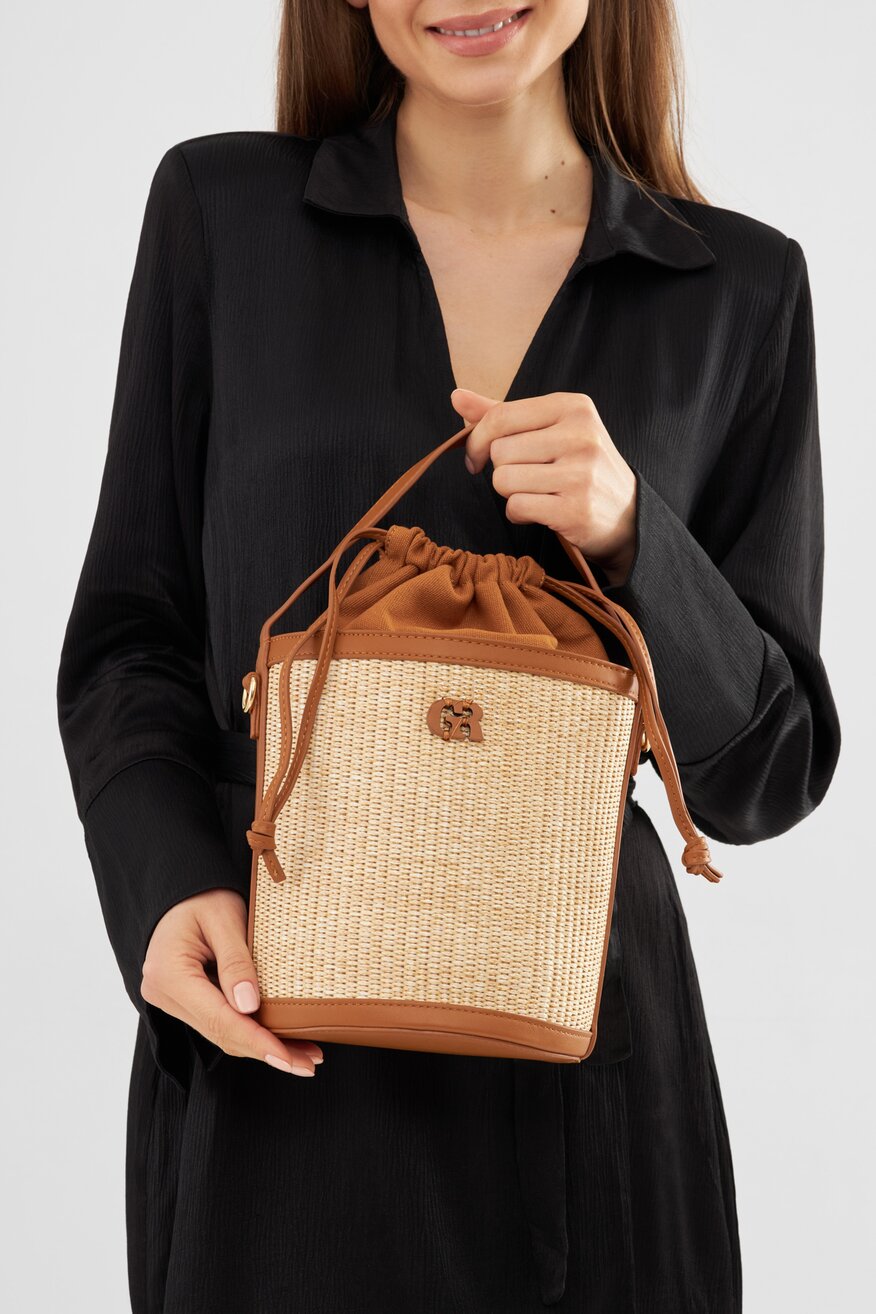 
                Kézitáska Gino Rossi CAMEL - 5905588643678