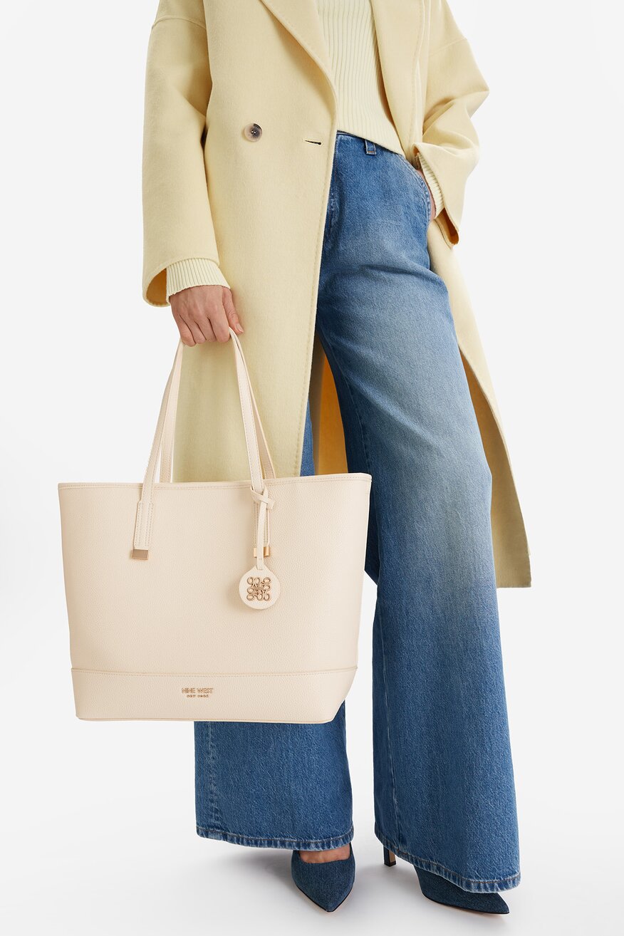 
                Дамска чанта NINE WEST СЛОНОВА КОСТ - 5906751543962