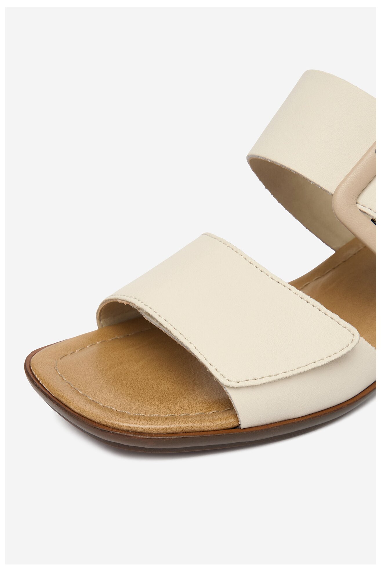 Sandały Rieker CEO-62663-61 Beżowy jasny