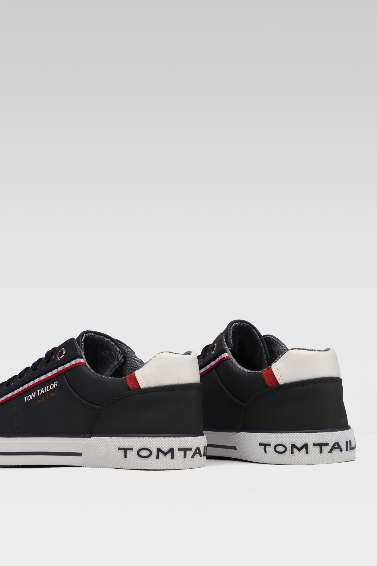 Półbuty Tom Tailor 118080900 Granatowy