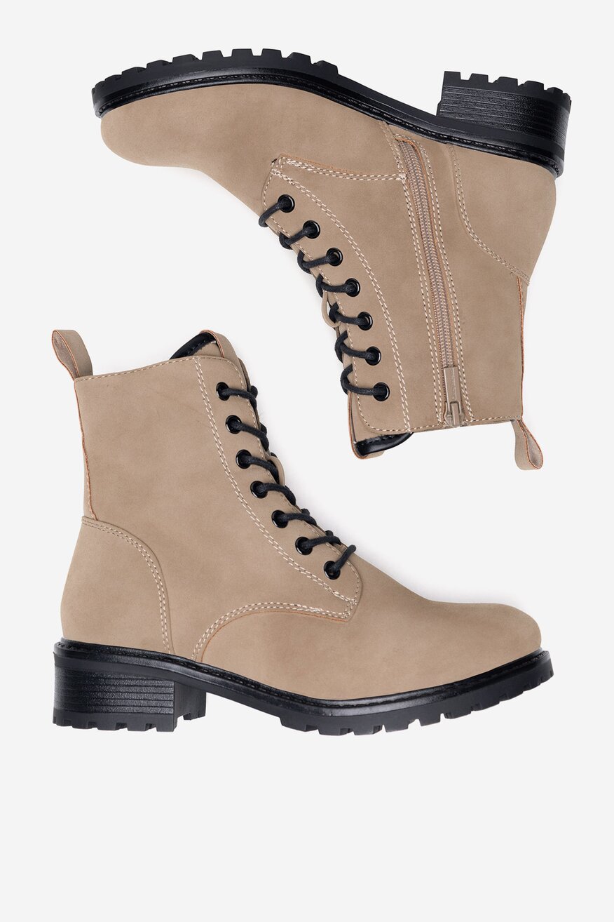 
                Боти Clara Barson БЕЖОВ - 5905588909866