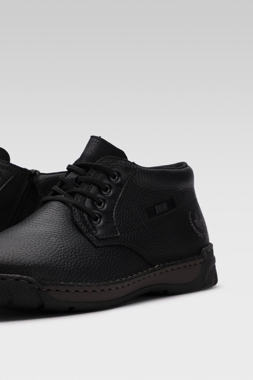 
                Rieker - Skórzane trzewiki czarne - 5903698973531