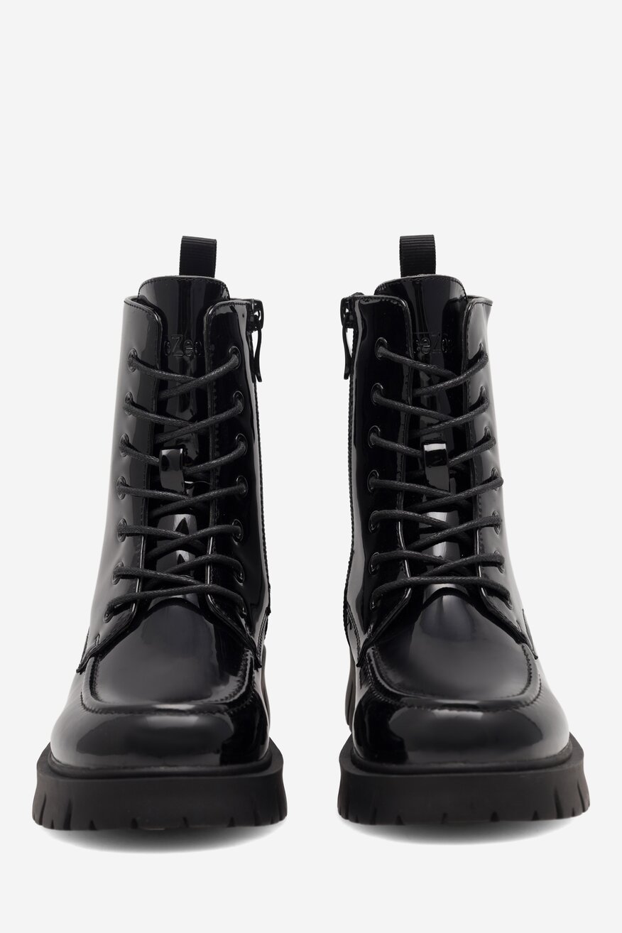 
                Šněrovací vyšší obuv DeeZee ČERNÁ - 5905588140597