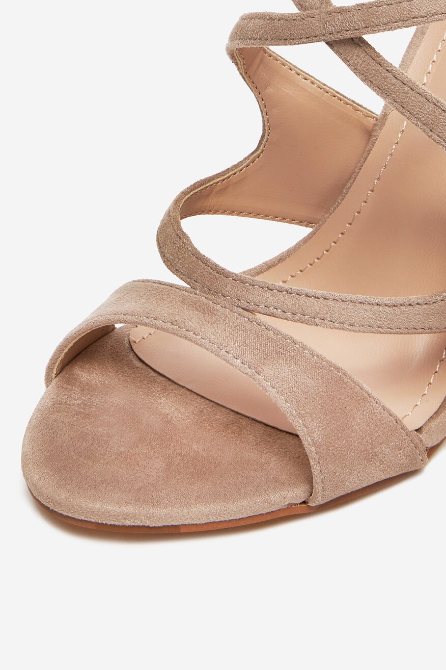 
                DeeZee - Sandały na szpilce - 5906751100899