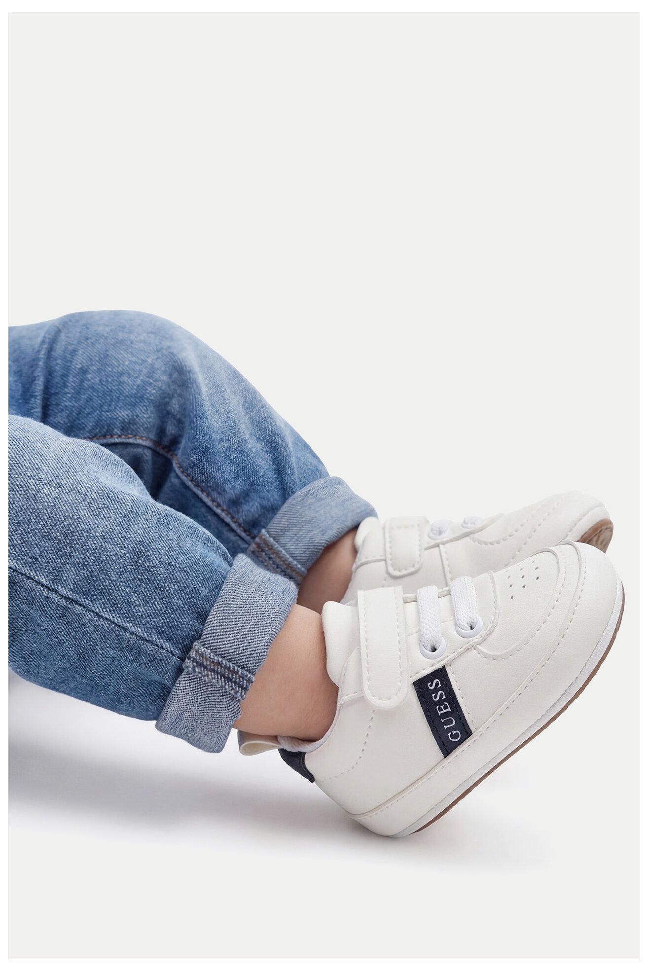 Напівчеревик GUESS CEO-CM250815-1 БІЛИЙ