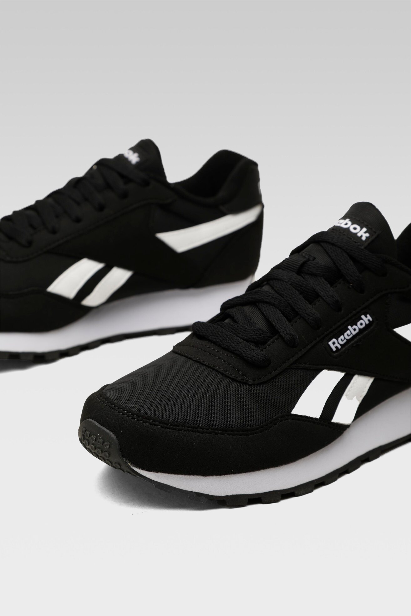 Obuwie sportowe Reebok REWIND RUN FZ0662 W Czarny